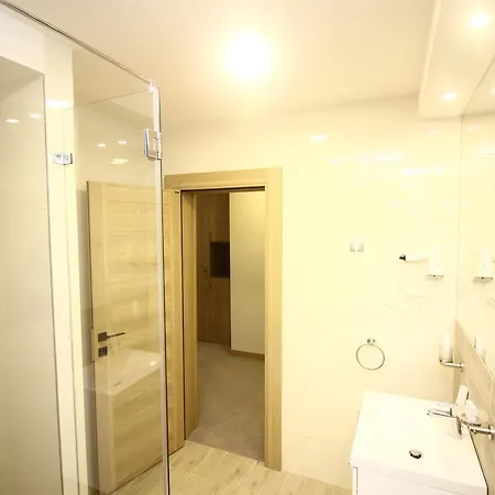 Hotel Garni Mlinarev San 3*