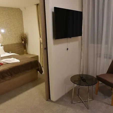 Garni Mlinarev San 3*