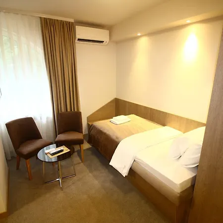 호텔 Garni Mlinarev San 3*