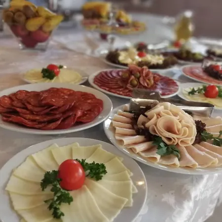 Garni Mlinarev San Hotel 3*